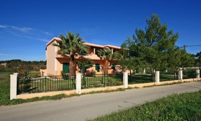 Feakes Apartments in Arillas, Corfu